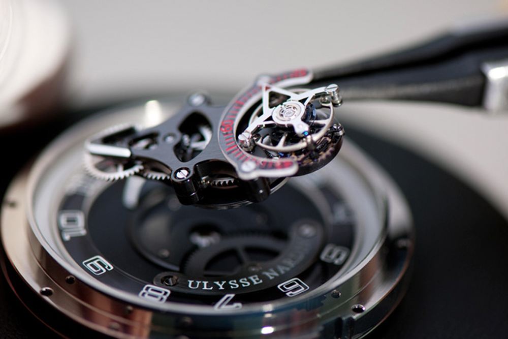 雅典手表维修点售后服务中心（雅典修复磕碰）