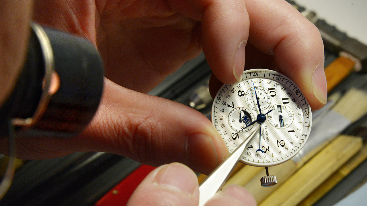 雅典售后服务热线（雅典机械磨损）