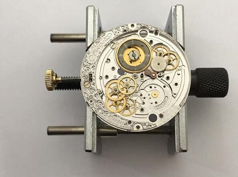 雅典售后费用（雅典机芯缺油）